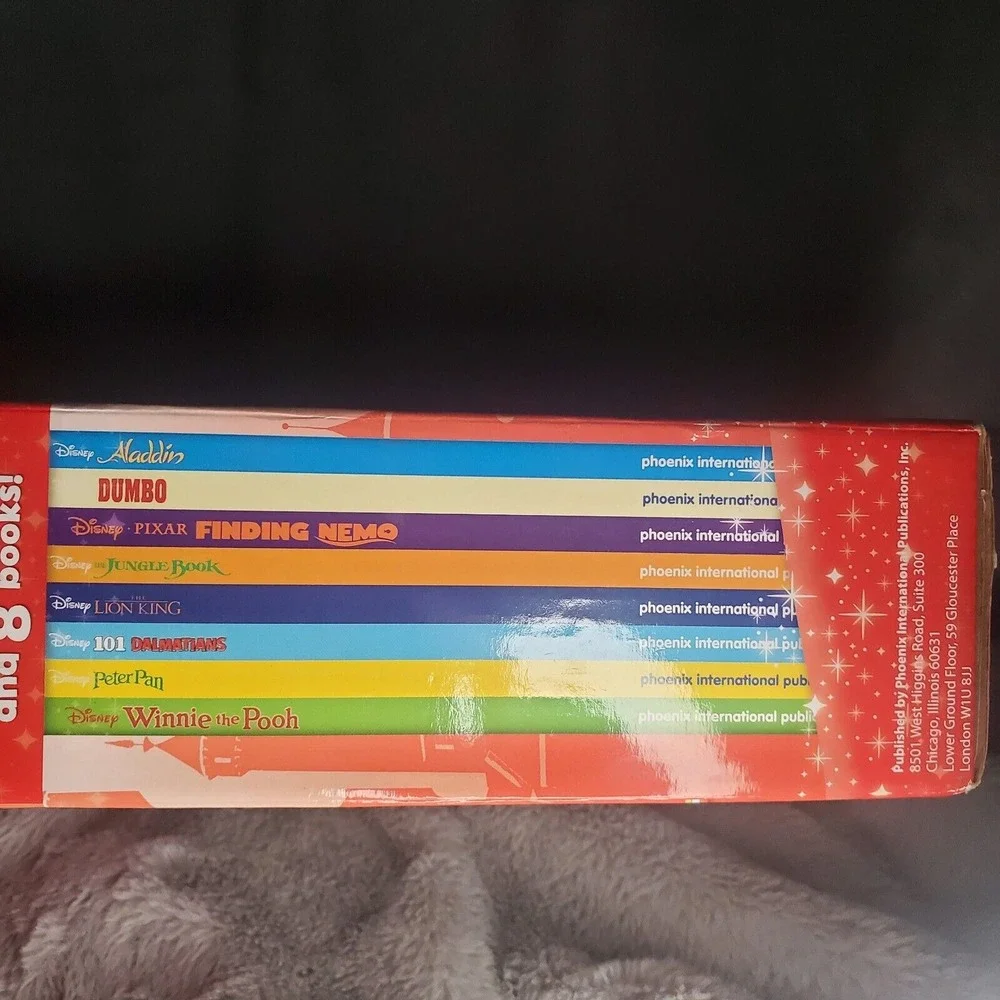 NEW Disney Favorite Electronic Story Me Reader & 8 Book Library Dora Winnie 101‎